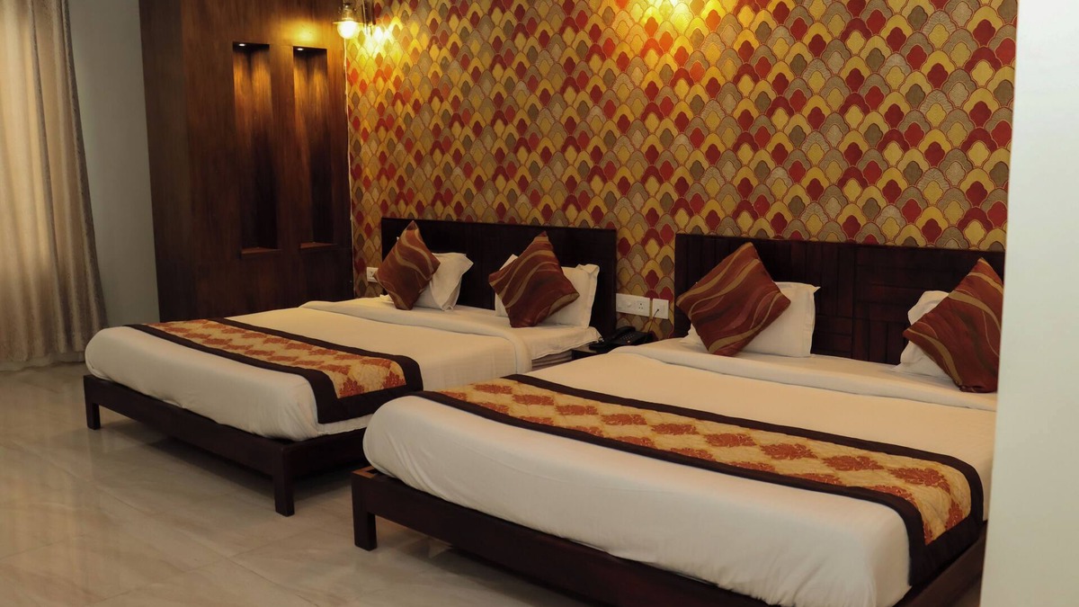 Kookas Hotel | Hotel The Grand Kukas