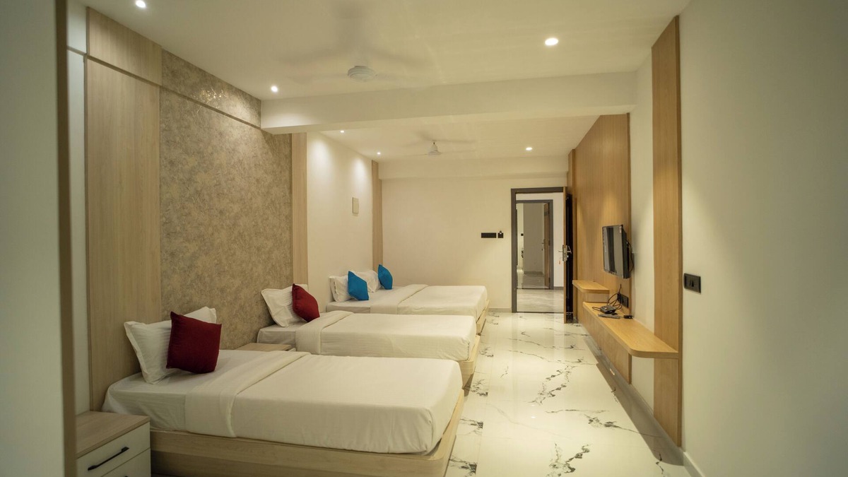 Adyar Apartment | HOTEL THE MANSION-Deralakatte mangalore