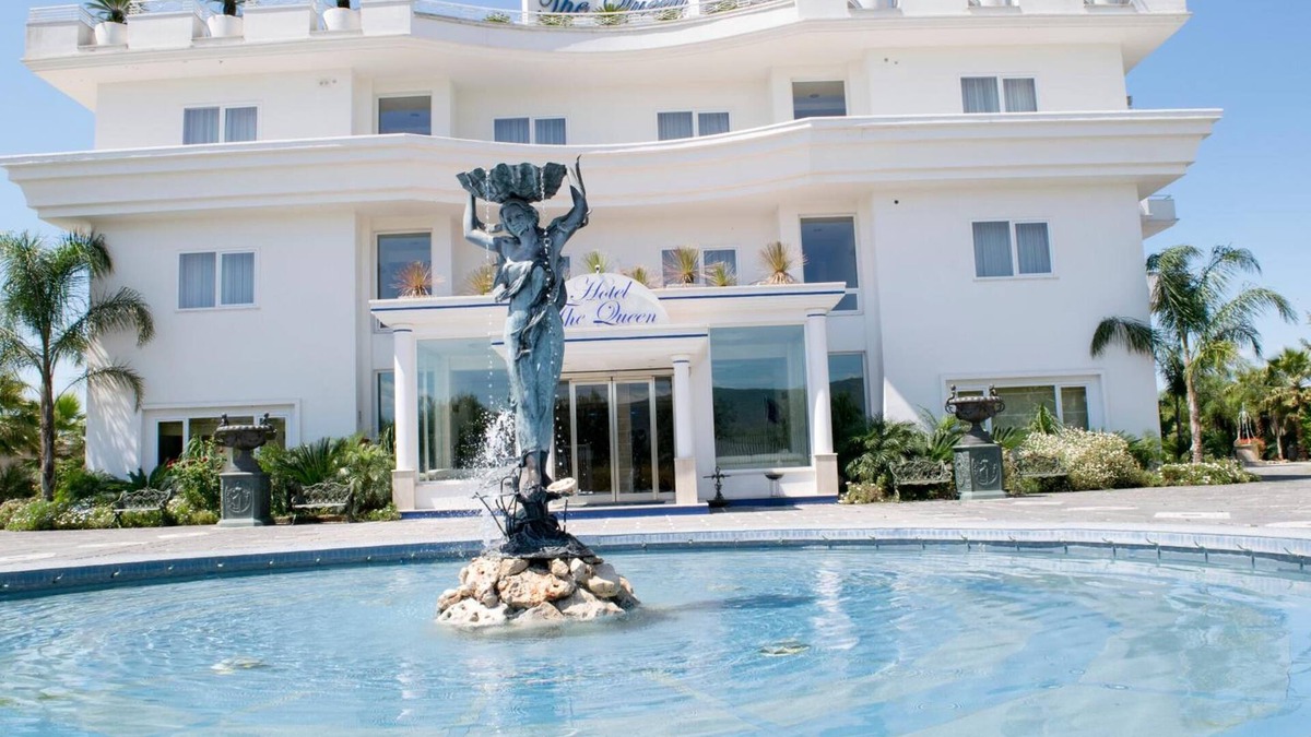 Pastorano Hotel | Hotel The Queen
