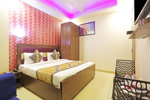 Jangpura Hotel | Hotel Tom & Jerry - Near Thyagraj Stadium