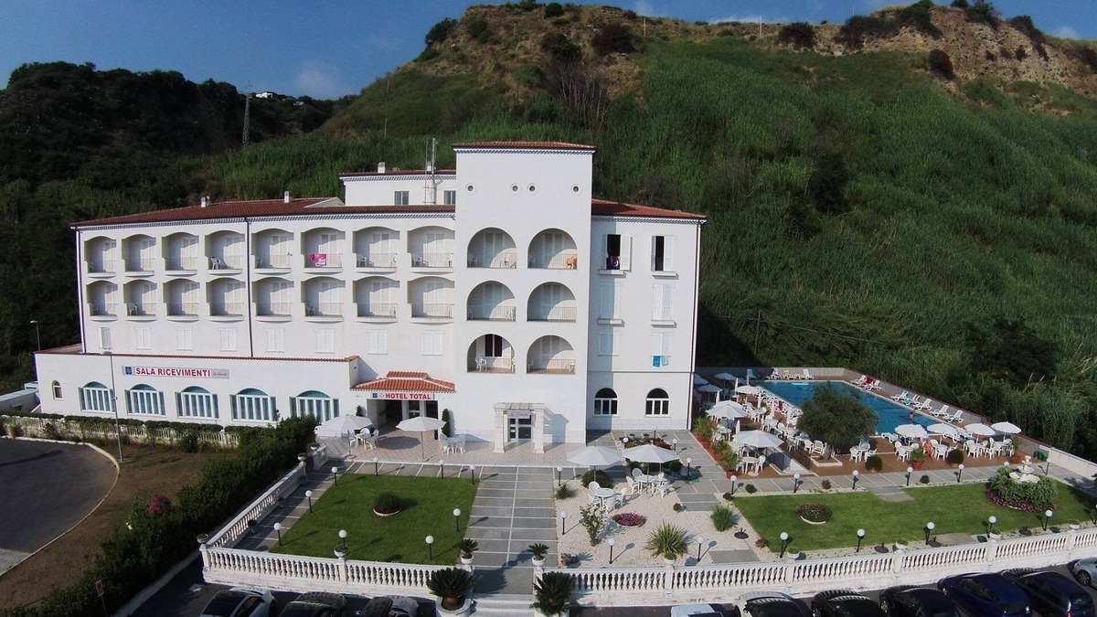Marina di Fuscaldo Hotel | Hotel Total