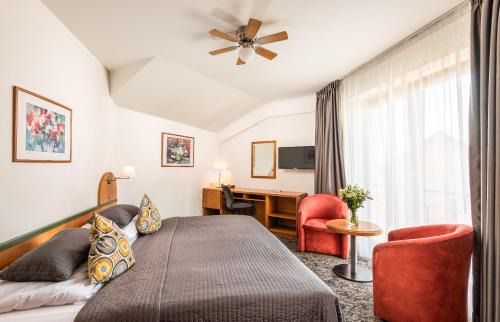 Prague 8 Hotel | Hotel Troja