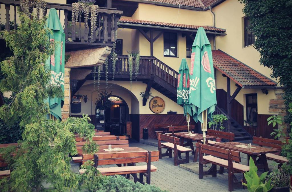 Chomutov Hotel | Hotel U Dvou medvídků