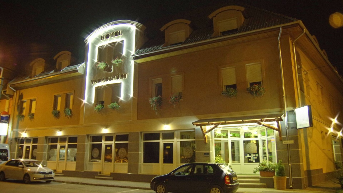 Szekesfehervar Hotel | Hotel Vadászkürt Superior