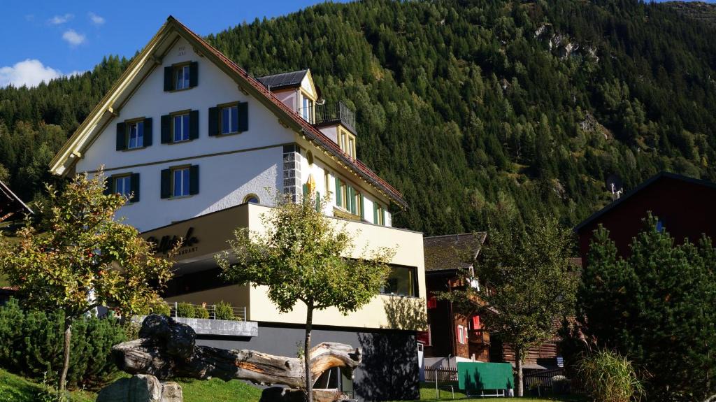 Curaglia Hotel | Hotel Vallatscha