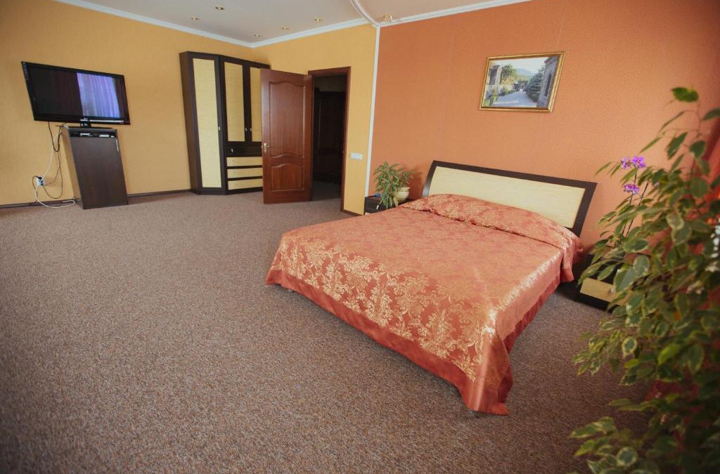 Staryy Oskol Hotel | Hotel Versal