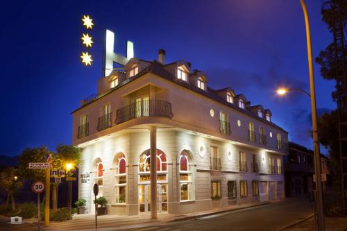 Granja de Rocamora Hotel | Hotel Versalles