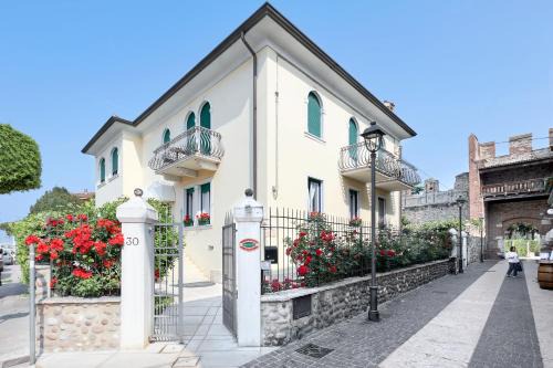 Lazise Old Town Hotel | Hotel Villa Cansignorio