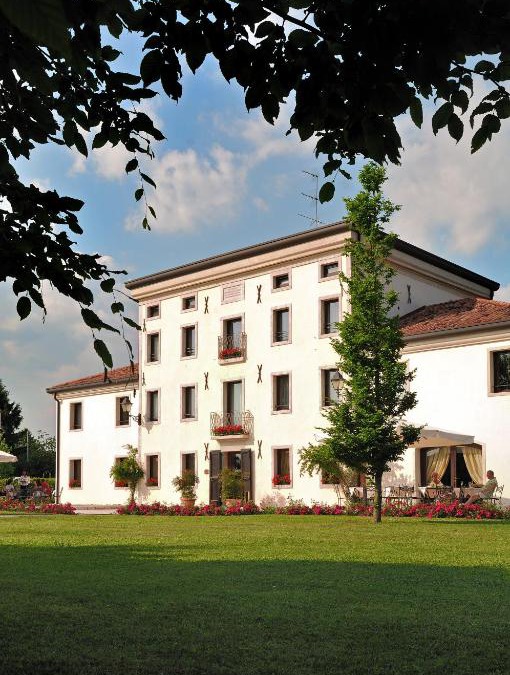 Oderzo Hotel | Hotel Villa Dei Carpini