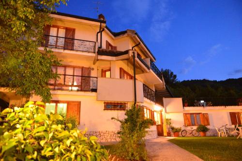 Cascia Hotel | Hotel Villa Stella