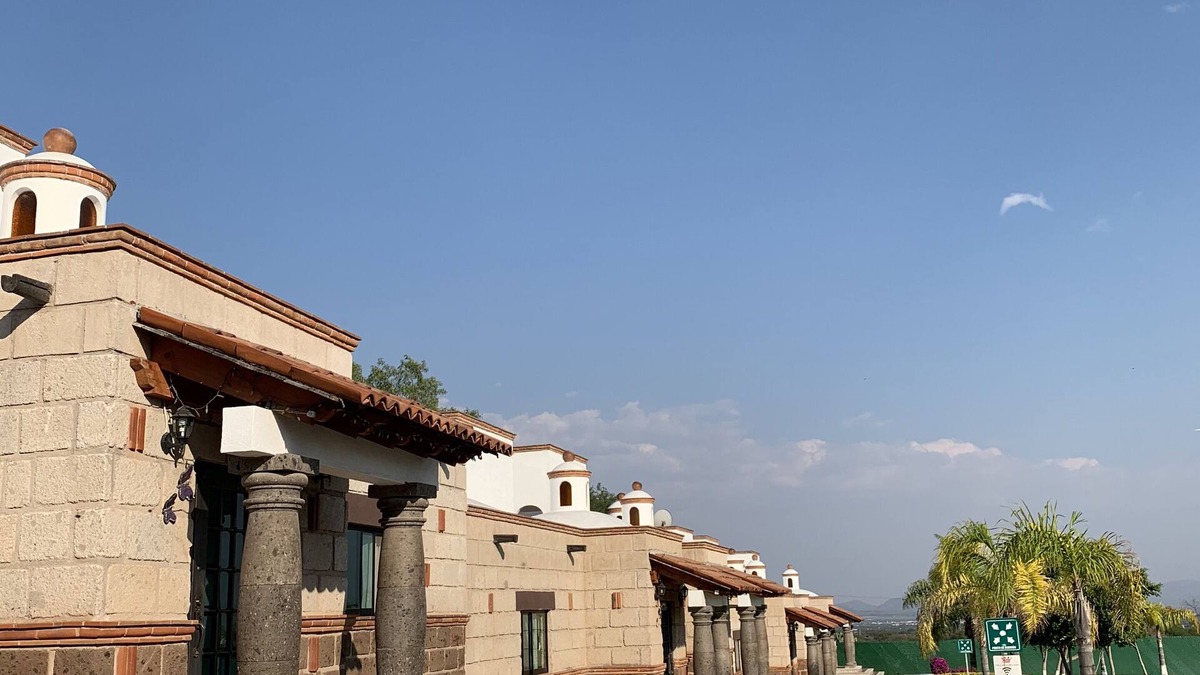 Bernal Hotel | Hotel Villas Mahando