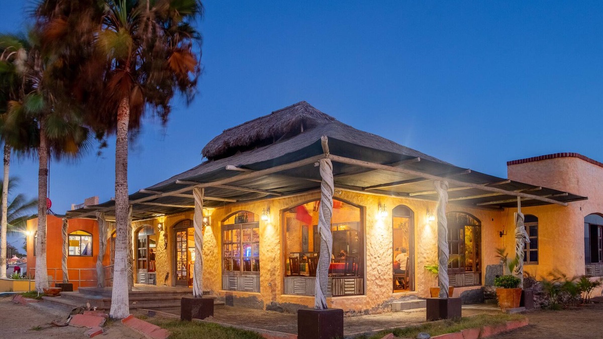 Puerto San Carlos Hotel | Hotel Villas Mar y Arena