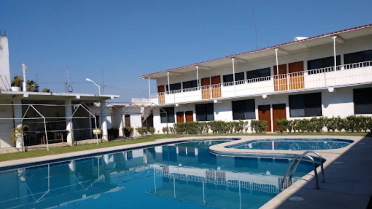 Bonifacio Garcia Hotel | Hotel Violet