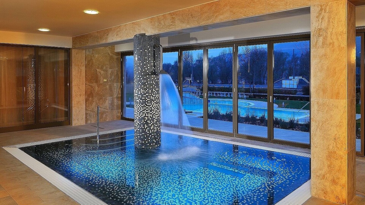 Szentendrei Hotel | Hotel Visegrád