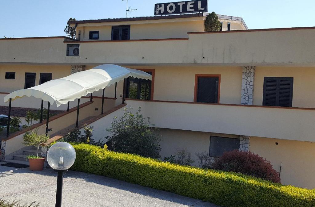Torrecuso Hotel | Hotel Vittoria