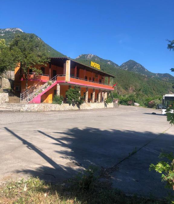 Rubik Hotel | Hotel Xhej