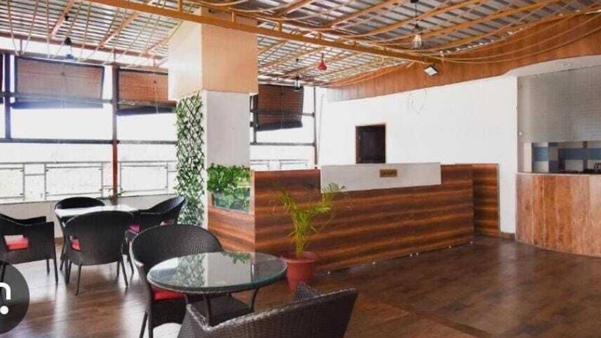 Bullawala Hotel | Hotel Yours Pacific
