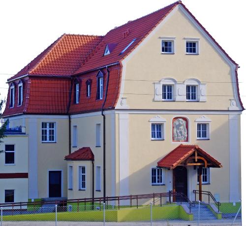 Pieniezno Bed & Breakfast | Hotelik Hermes