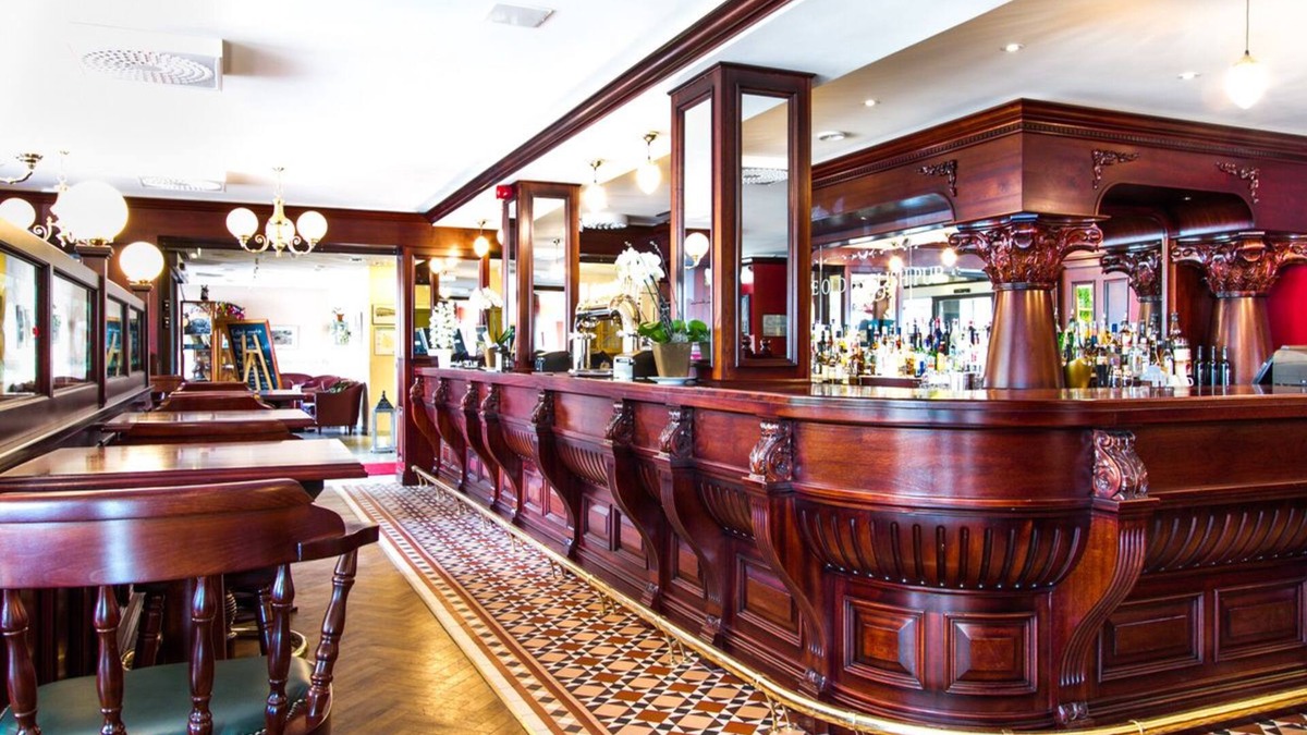 Hallsberg Hotel | Hotell Stinsen