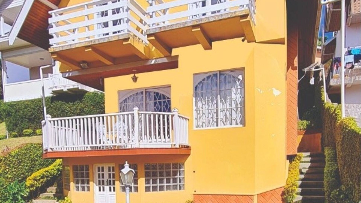 Vila Albertina House | House (townhouse) with beautiful views of nature in Portal de Campos