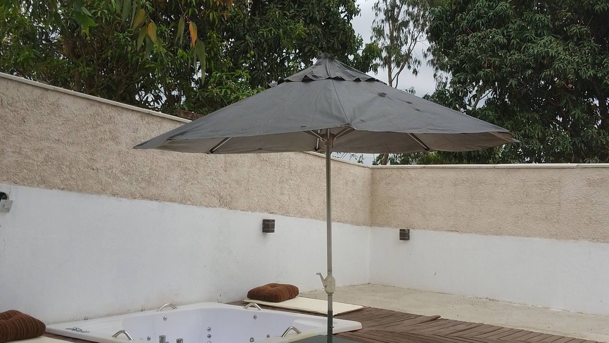 Esmeraldas House | House with large green area. With spar and gourmet area
