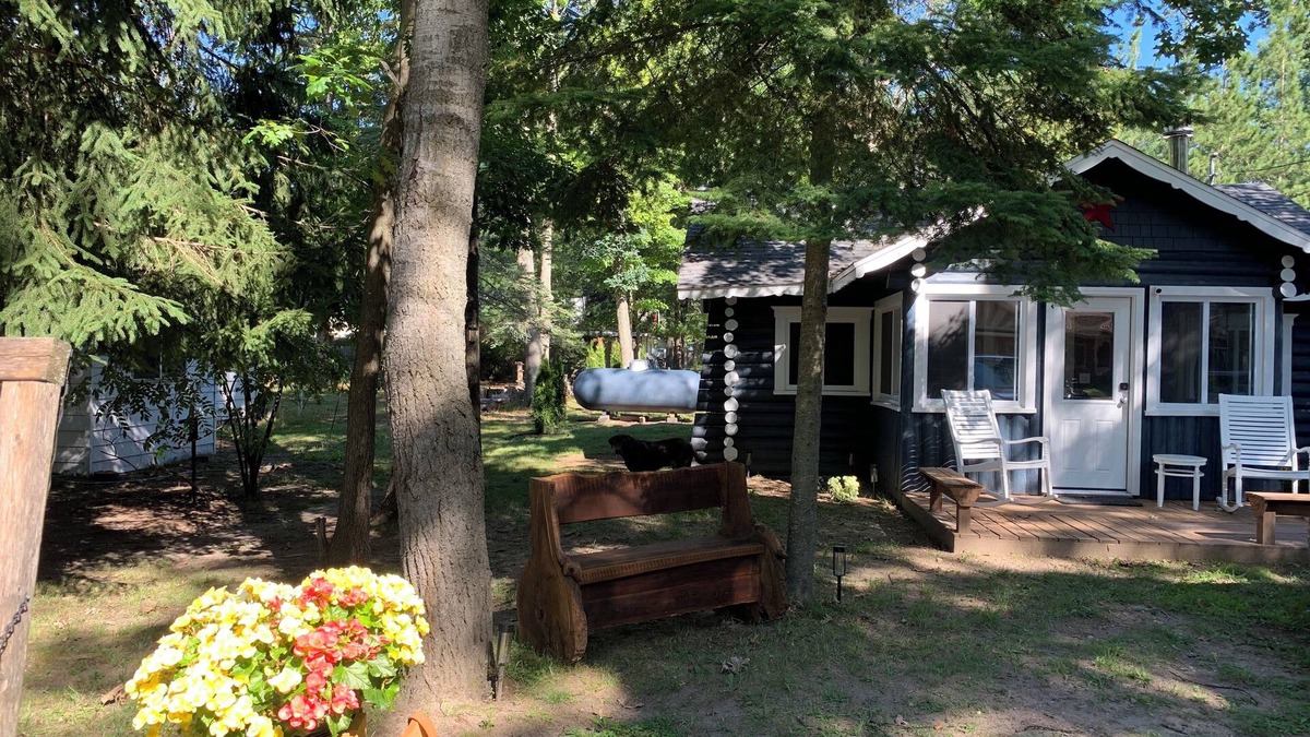 Prudenville Cabin | Houghton Lake
