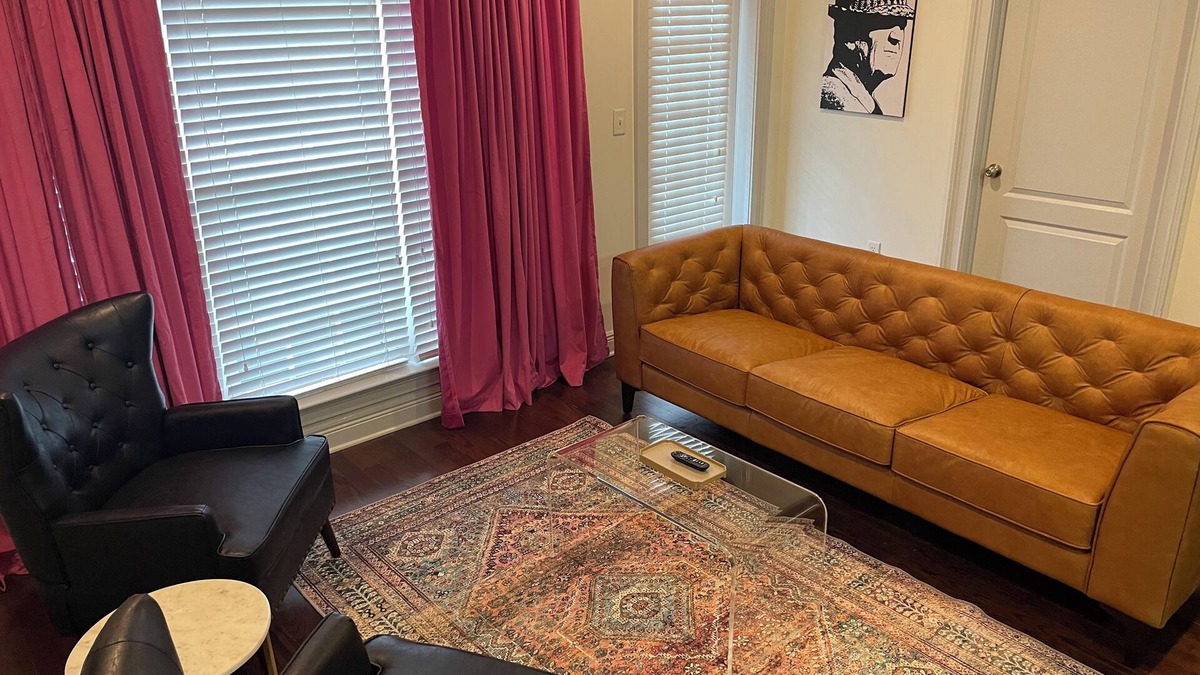 Tuscaloosa Condo | Houndstooth Heaven - half mile from Bryant Denny Stadium
