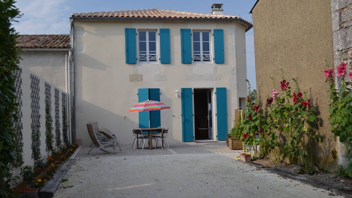 Chenac-Saint-Seurin-d'Uzet House | HOUSE 6 pers. Disabled Access - Gironde Estuary