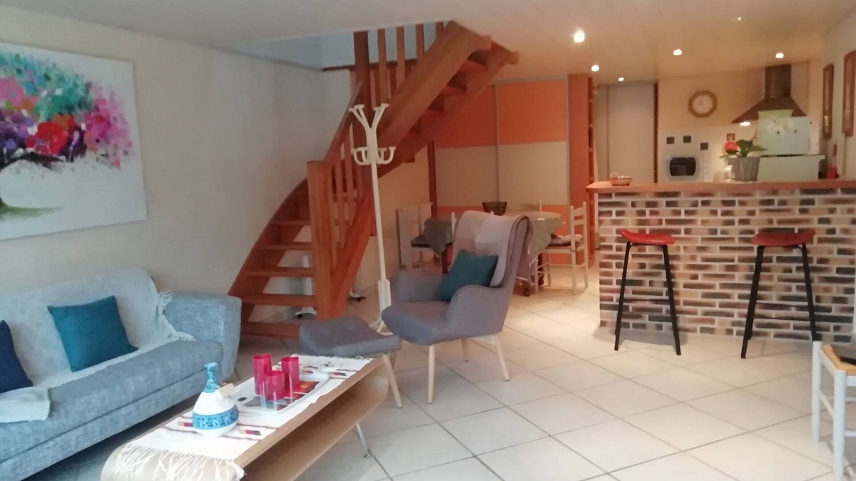 Le Cloitre-Saint-Thegonnec Cottage | House in Breton village between land and sea