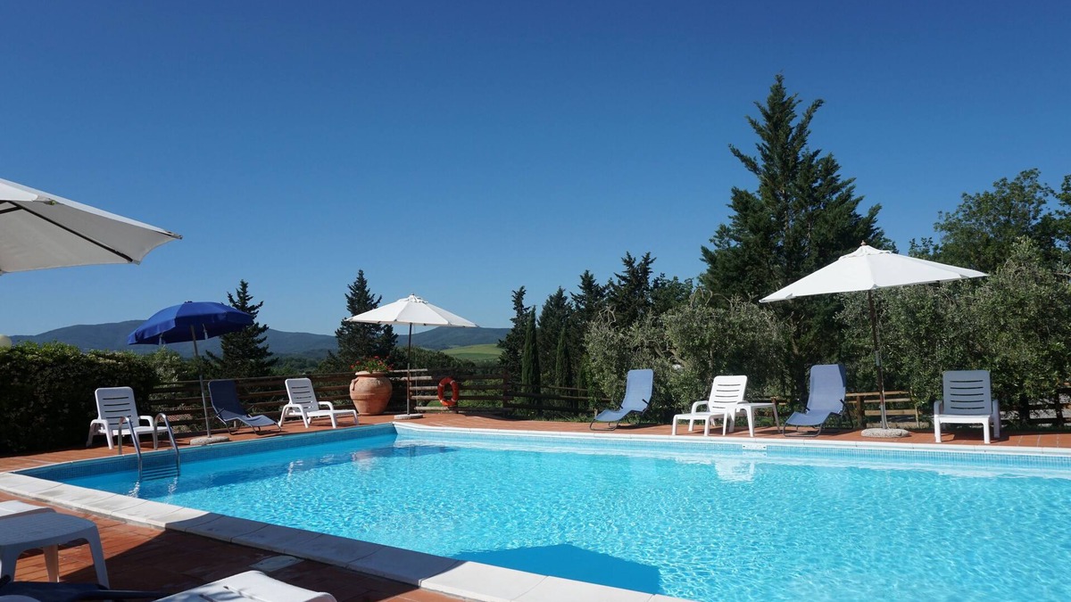 Montecatini Val di Cecina Apartment | House with Wifi and swimming pool