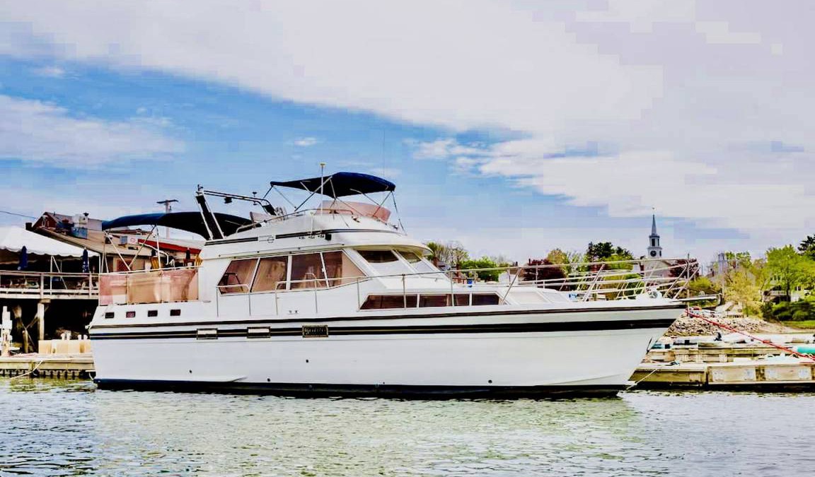 Damariscotta Boat Rental | Houseboat ∙ 1 bedroom ∙ 4 guests