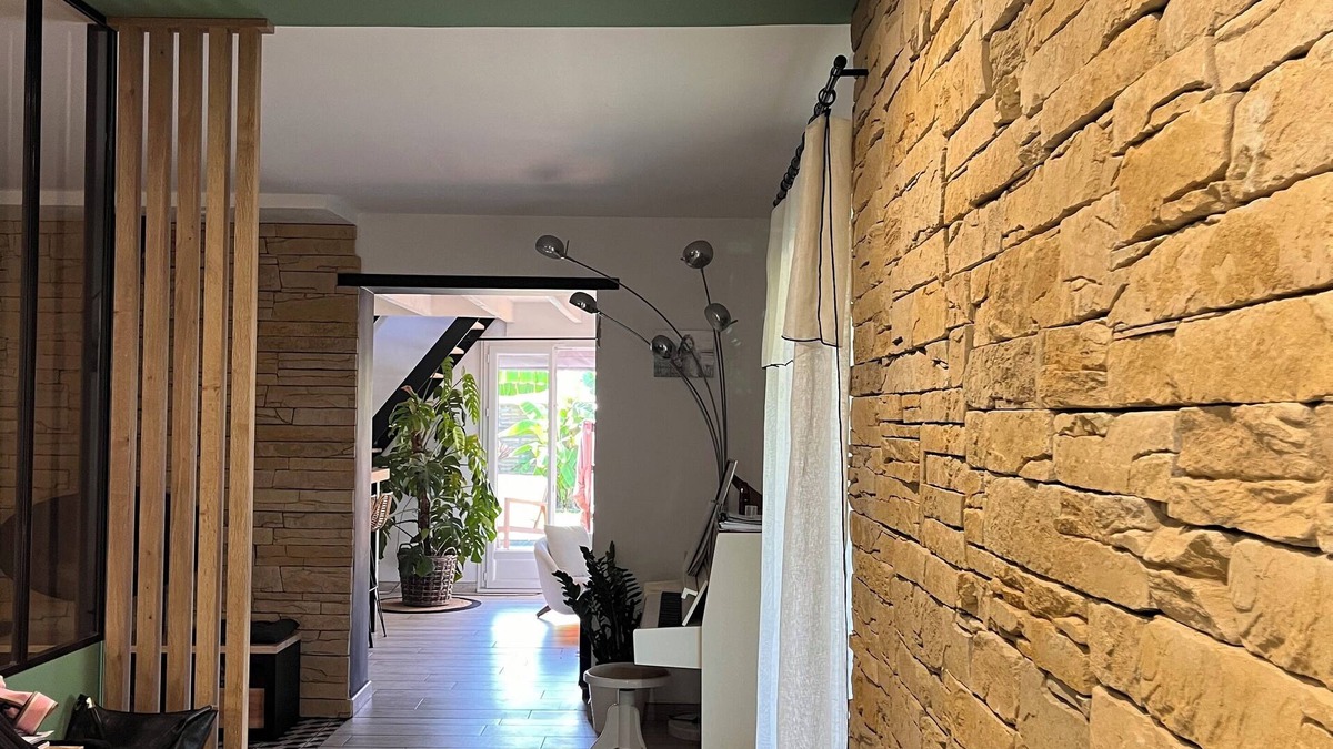 Carignan-de-Bordeaux House | House 155m2 with garden - close to shops - for rent from 1 to 8 months
