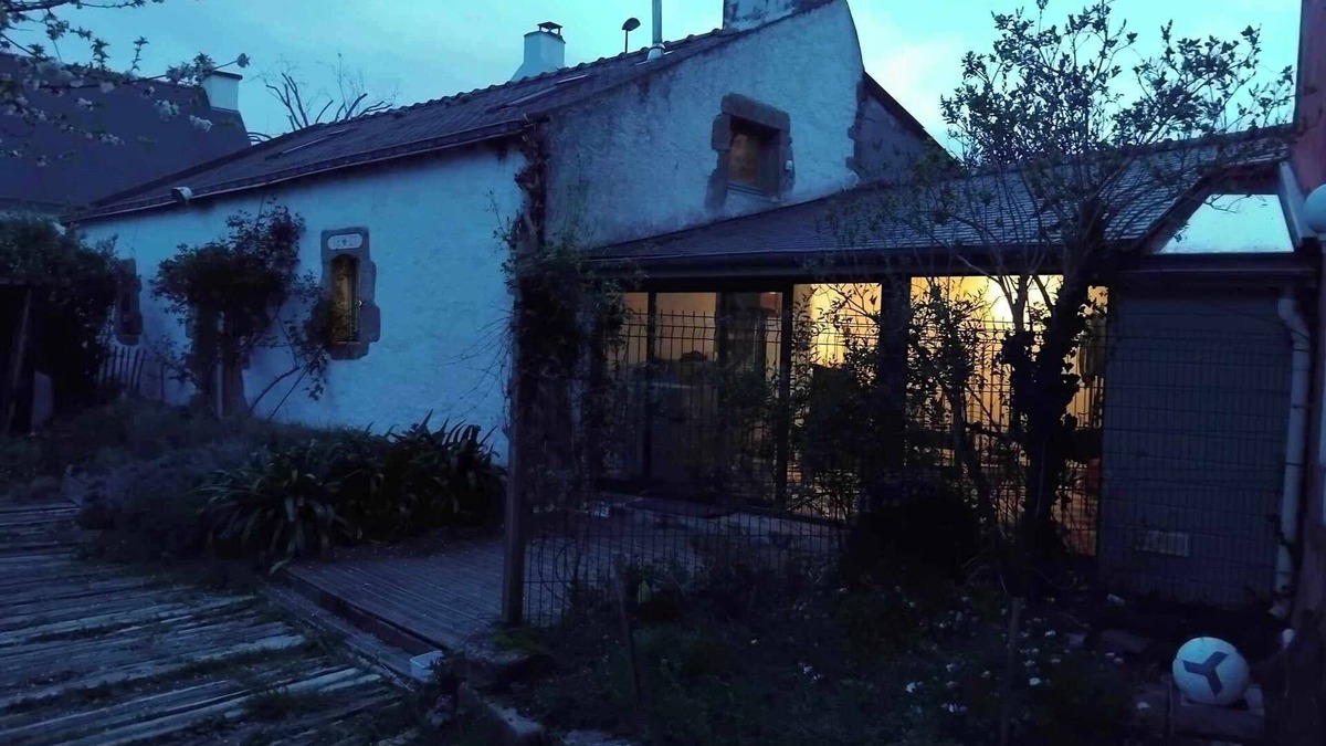 Saint-Gildas-de-Rhuys House | House 1827, walking distance to the beach, 3 people