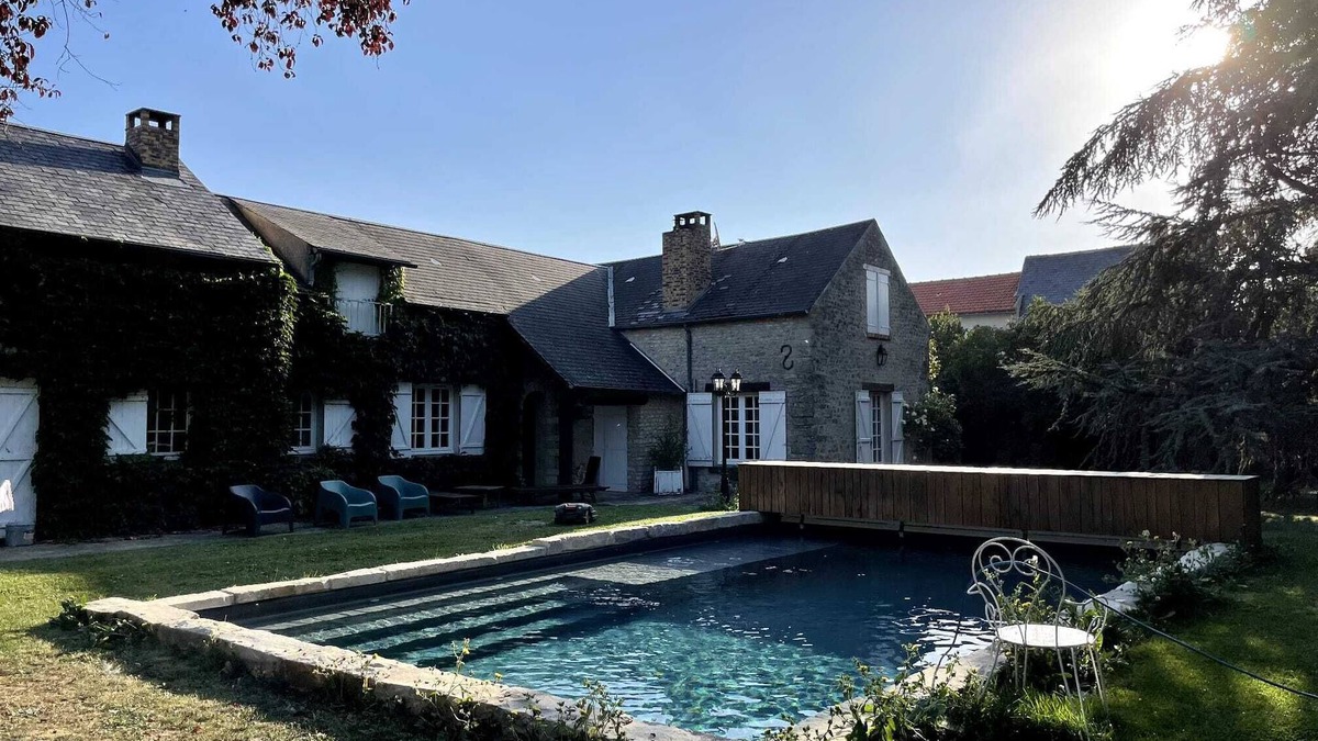 Roinvilliers House | House 1h from Paris: 2 offices and fireplaces