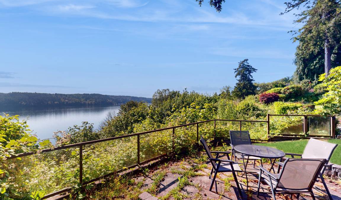 Lake Forest Park House | House ∙ 2 bedrooms ∙ 4 guests