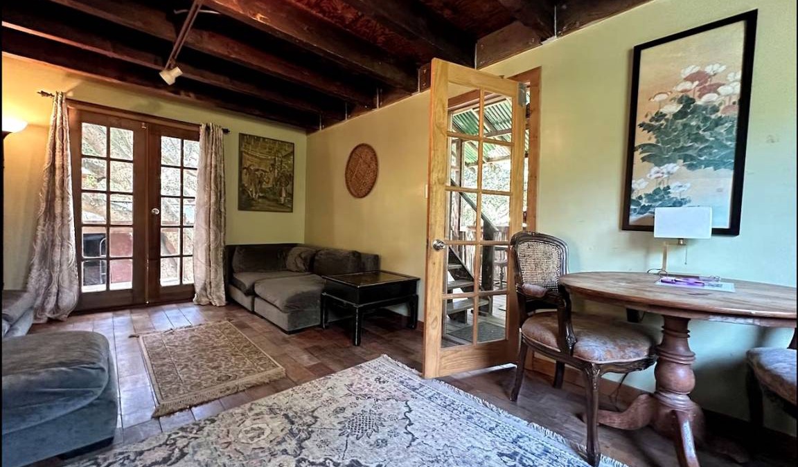 Topanga House | House ∙ 2 bedrooms ∙ 4 guests