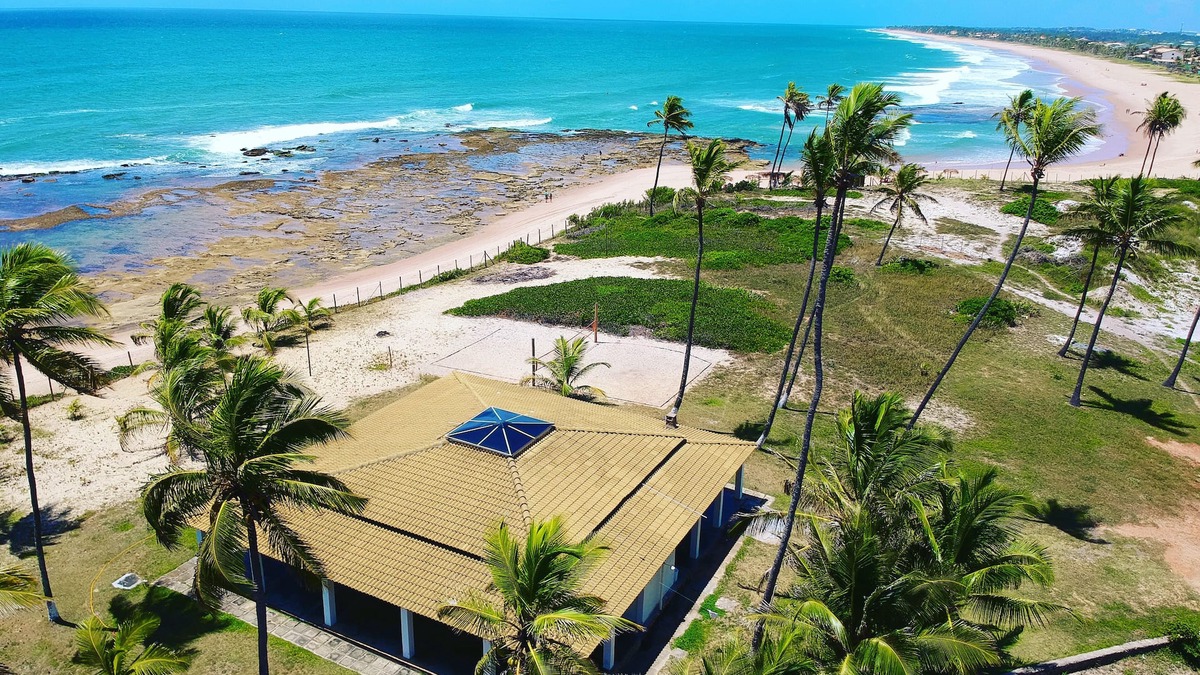 Arembepe House | House 2 Facing the Sea with Natural Pools - Praia do Pirui