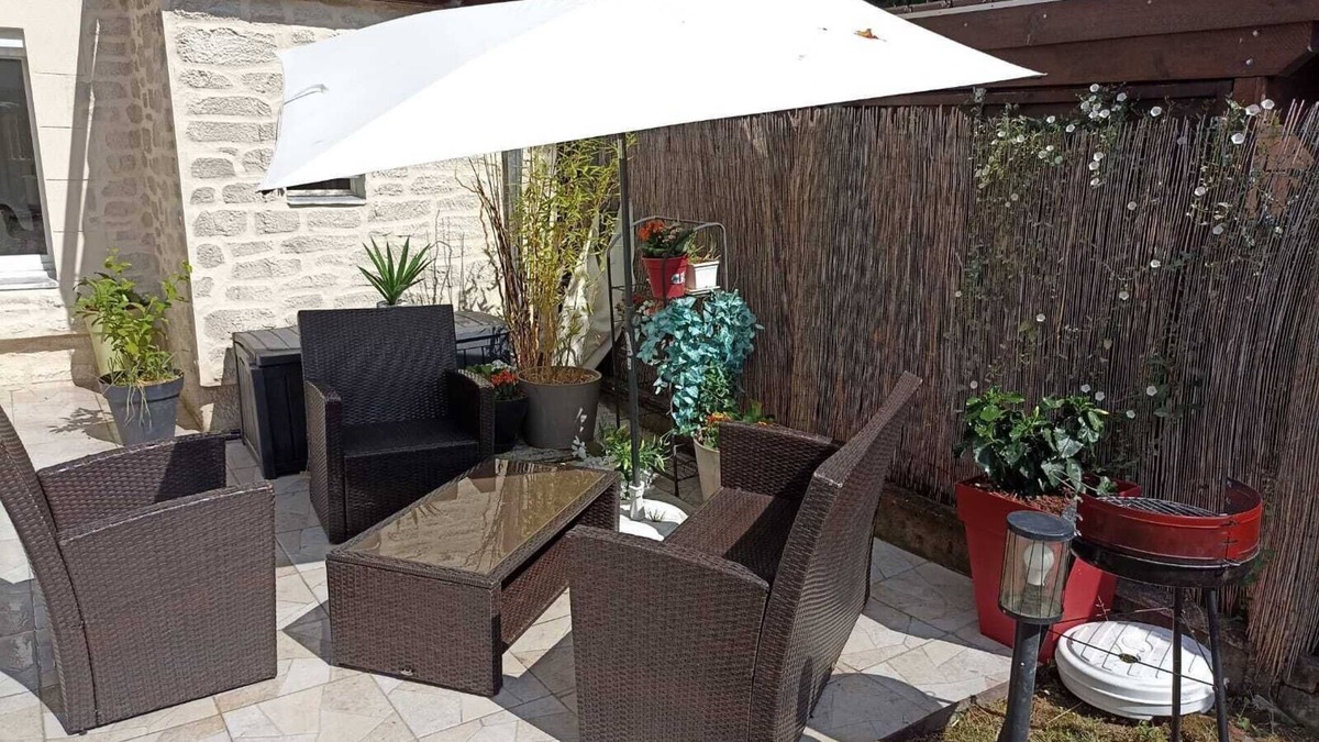 Saint-Brice-sous-Foret House | House 20 min from Paris (line h) + CDG airport link. 5 min walk to transport.
