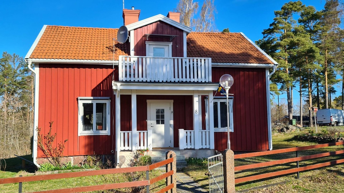 Oskarshamn Municipality House | House 200m from the water