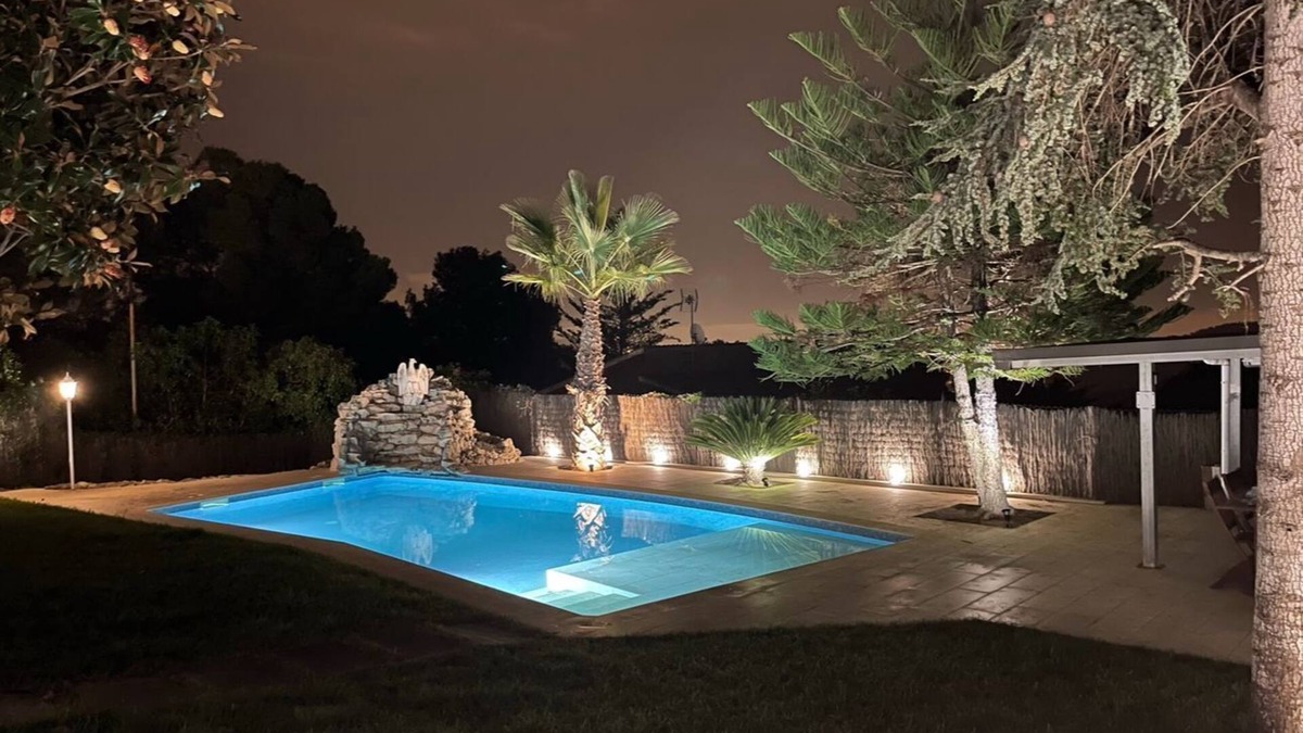 Palleja House | HOUSE 20km from BARCELONA, WITH SAUNA AND PRIVATE POOL. SEA AND MOUNTAIN VIEWS.
