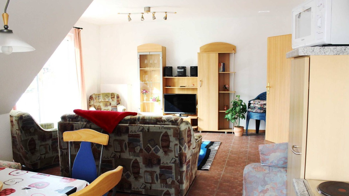 Luetow Apartment | House 3 Apartment 1, upper left - Apartments Family Piel