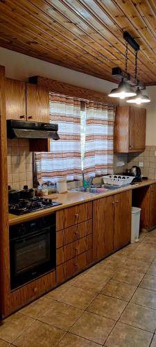 Politiko House | House ∙ 3 bedrooms ∙ 5 guests