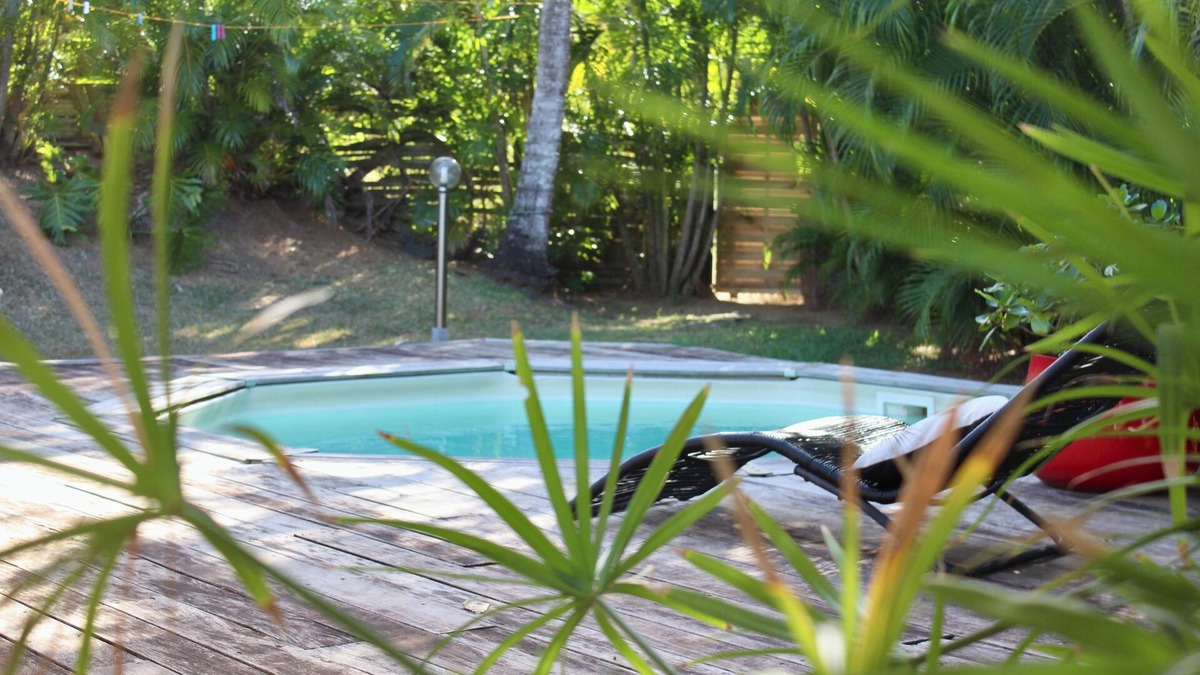 Tartane House | House 3 bedrooms, swimming pool, 100m to the beach