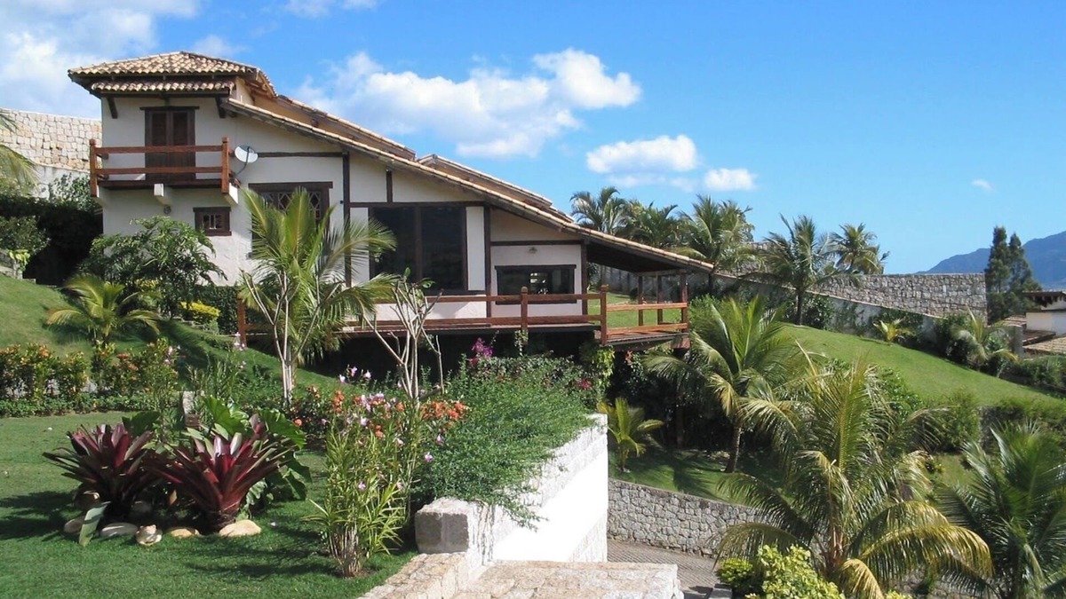 Ilhabela Historical Center House | House 3 suites full canal view, Most Noble Location on the Island - next. Yacht club