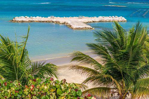 St. Ann's Bay House | House ∙ 4 bedrooms ∙ 8 guests