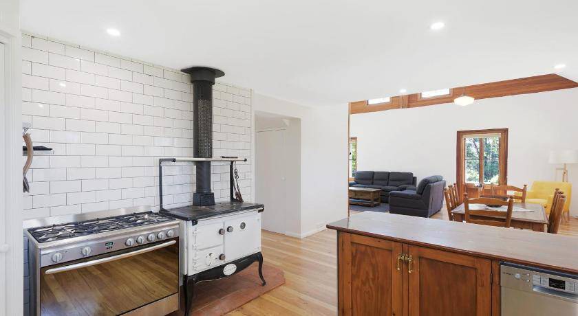 Central Tilba House | House ∙ 4 bedrooms ∙ 7 guests