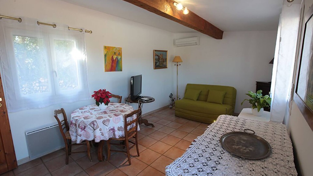 Fontvieille House | HOUSE 4 PERS. QUIET POOL COMFORT