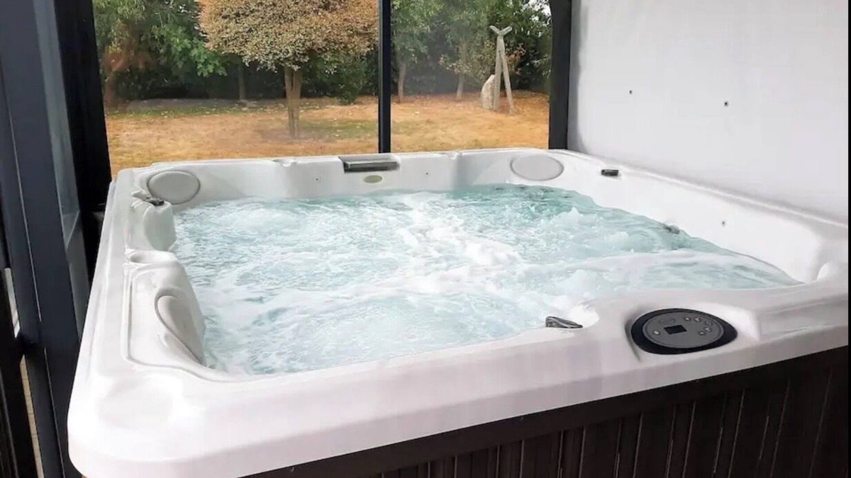 Plestan House | House 4 to 8 people - Private spa - Beaches 20min away