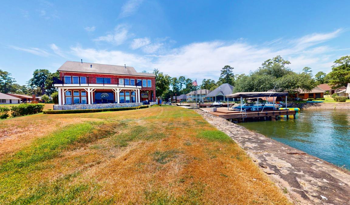 Walden on Lake Conroe House | House ∙ 5 bedrooms ∙ 17 guests