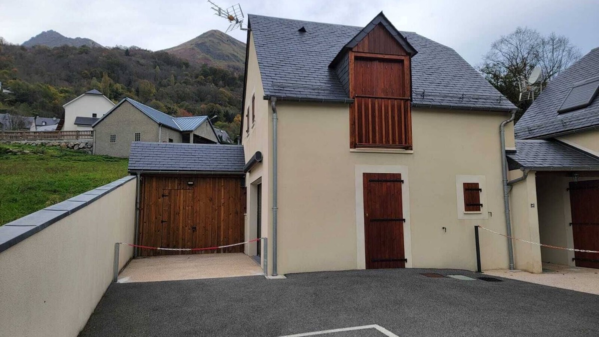Sazos House | House 5 min from Luz-st-sauveur, 10 min from Luz-Ardiden ski resort.